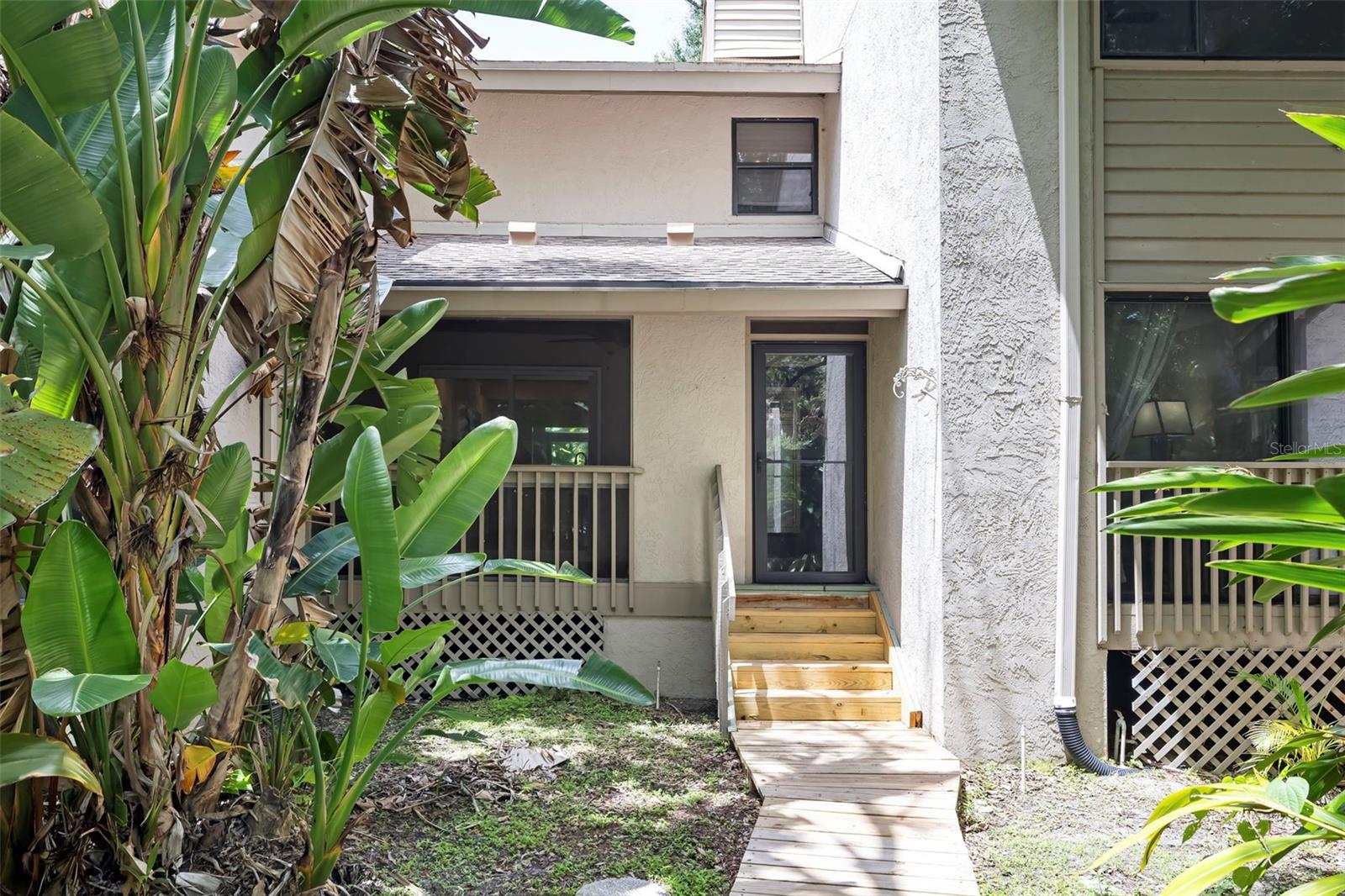 5182 Lancewood Dr #14 Property Photo 4