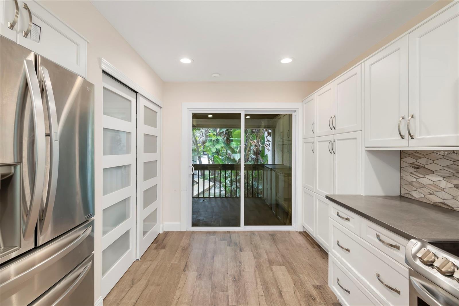5182 Lancewood Dr #14 Property Photo 18