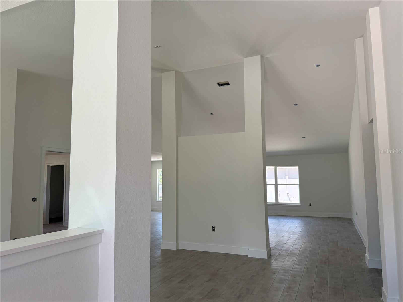 6296 Hornbuckle Blvd Property Photo 2