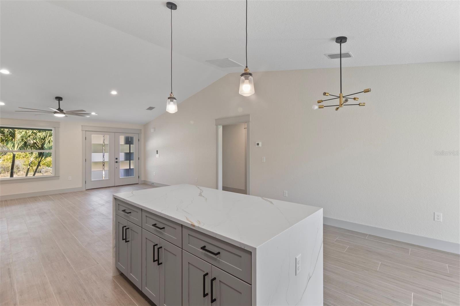 4117 Joseph St Property Photo 5