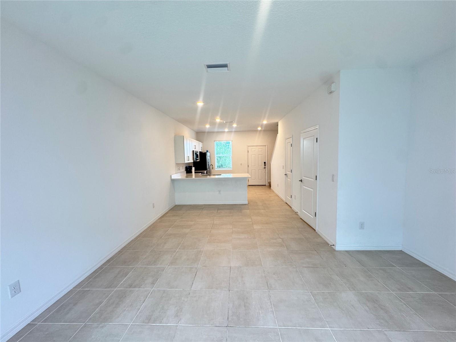 8528 Daybreak St Property Photo 6