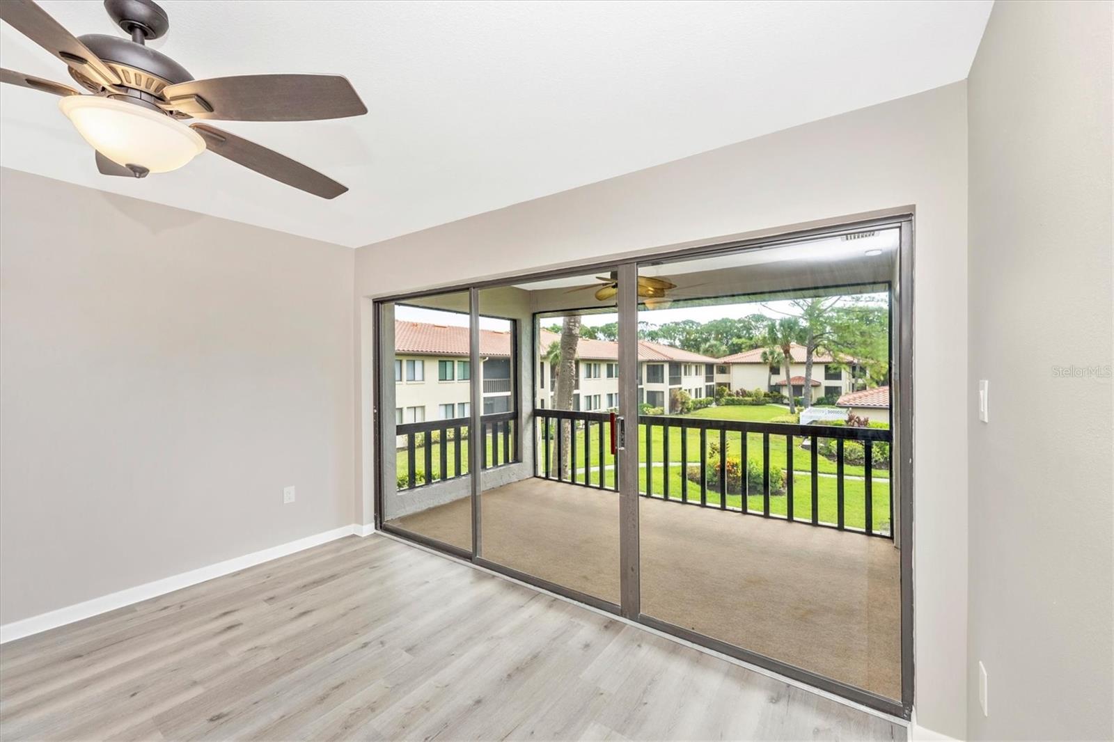 5178 Lake Village Dr #86 Property Photo 8