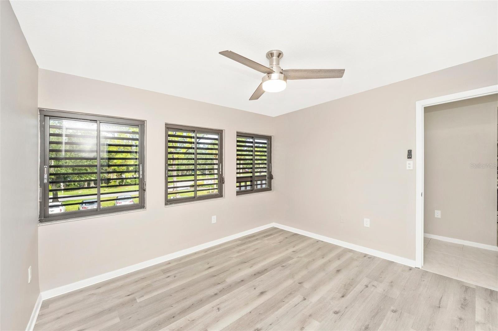 5178 Lake Village Dr #86 Property Photo 18
