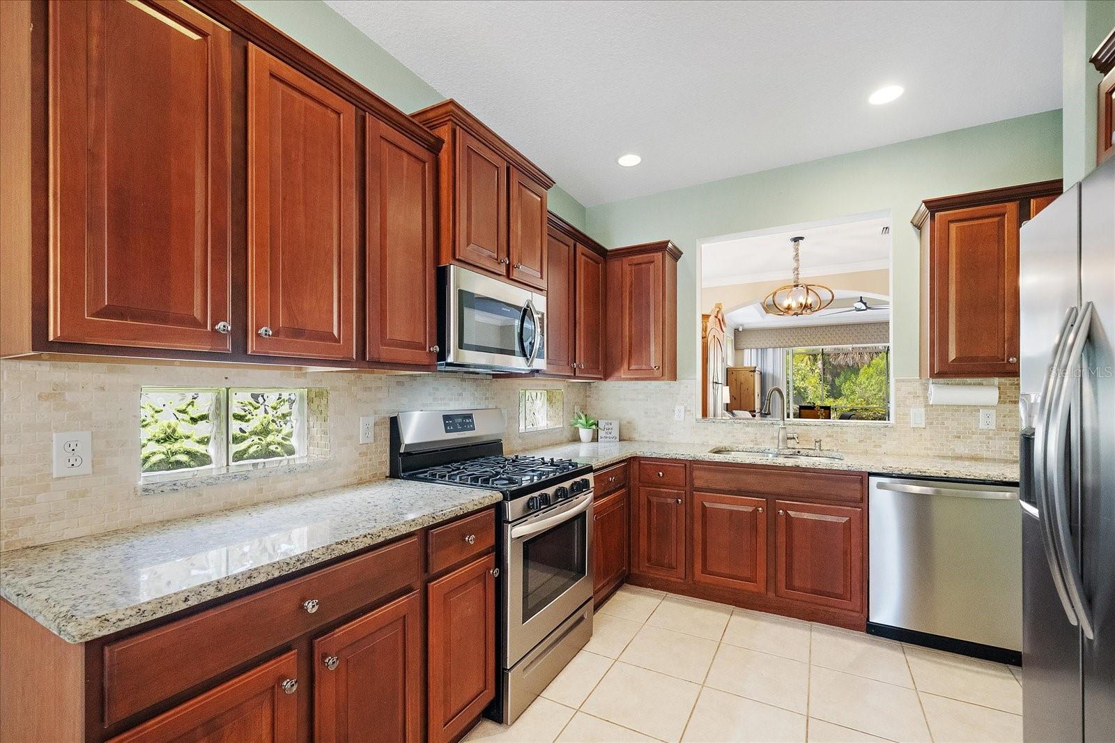 6288 Wingspan Way Property Photo 5