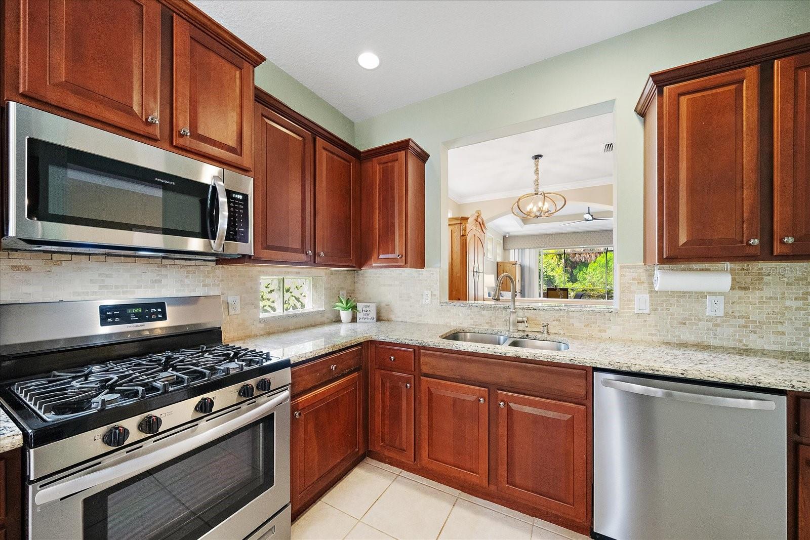 6288 Wingspan Way Property Photo 6