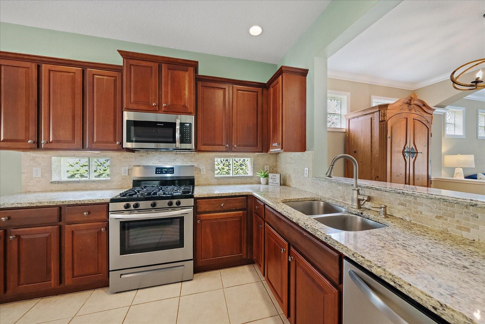 6288 Wingspan Way Property Photo 7