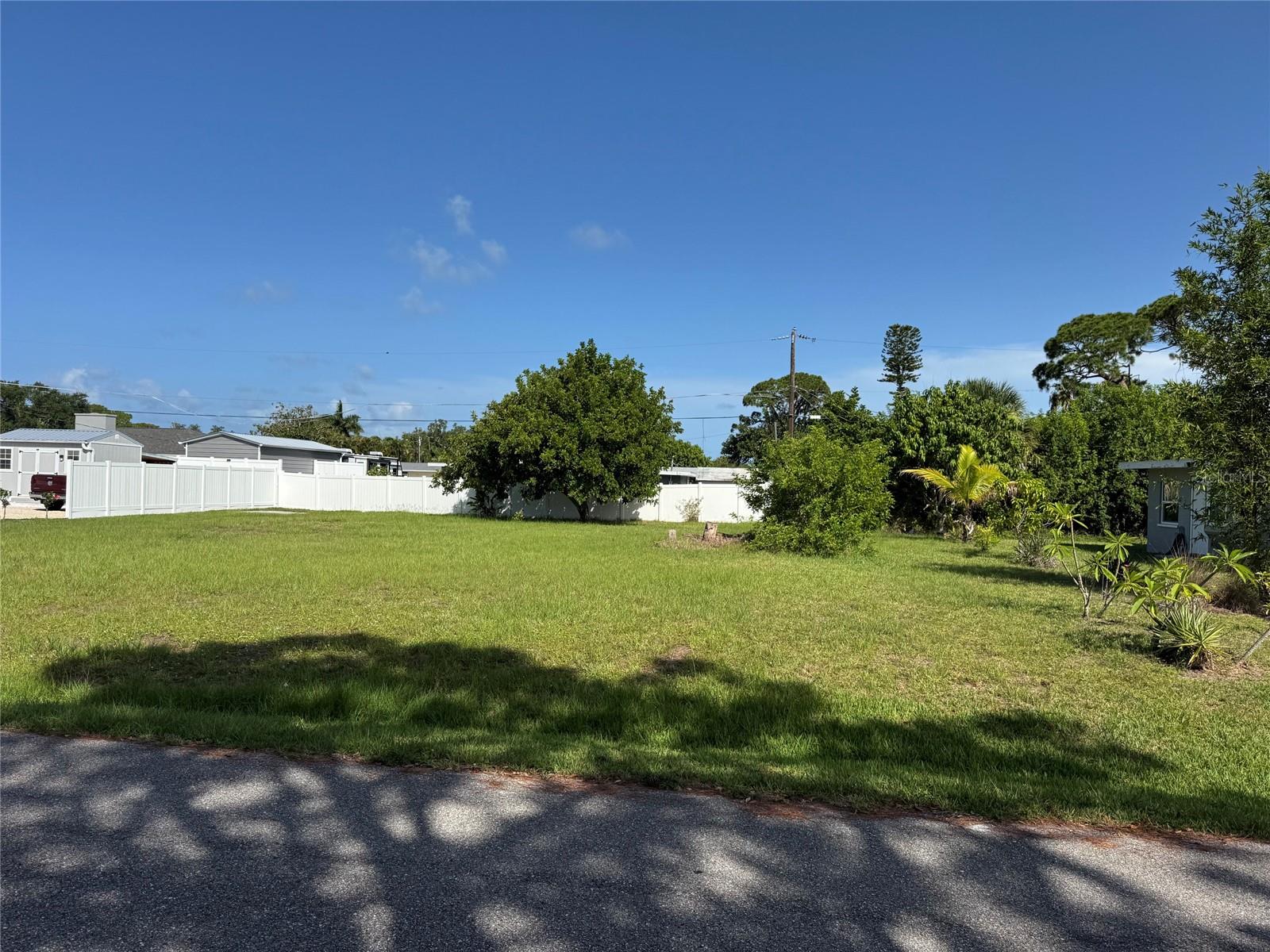 CUMBERLAND RD Property Photo 1