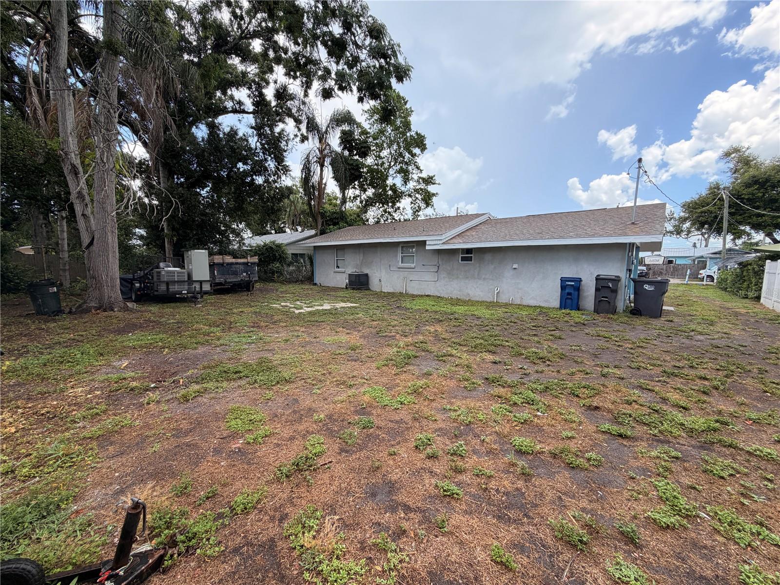 1144 36th St W Property Photo 10
