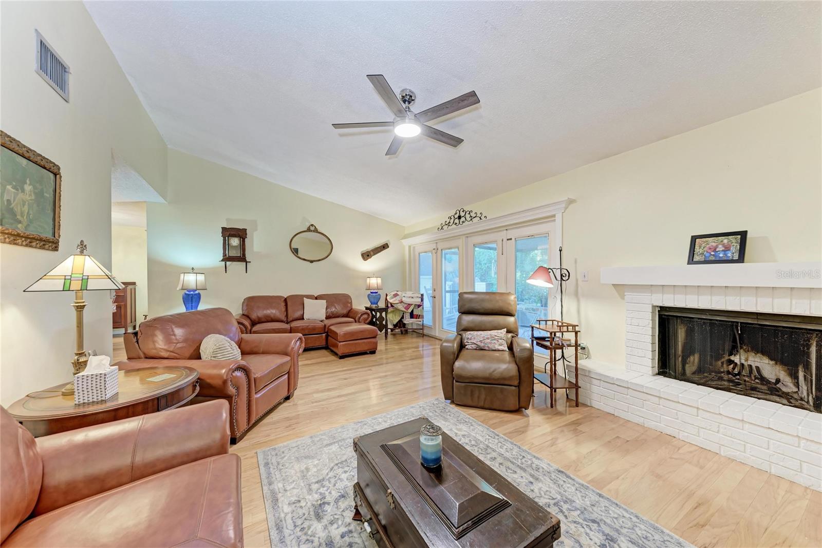 6207 Courtside Dr #23 Property Photo 14