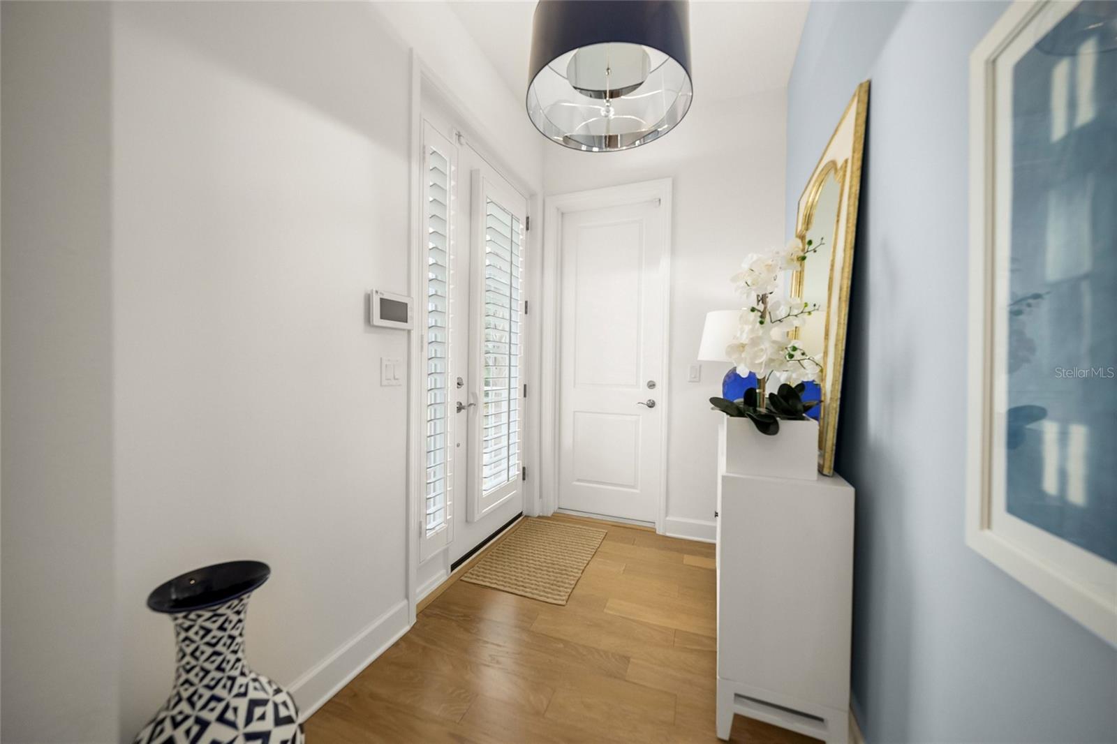 264 Saint Lucia Dr #201 Property Photo 6