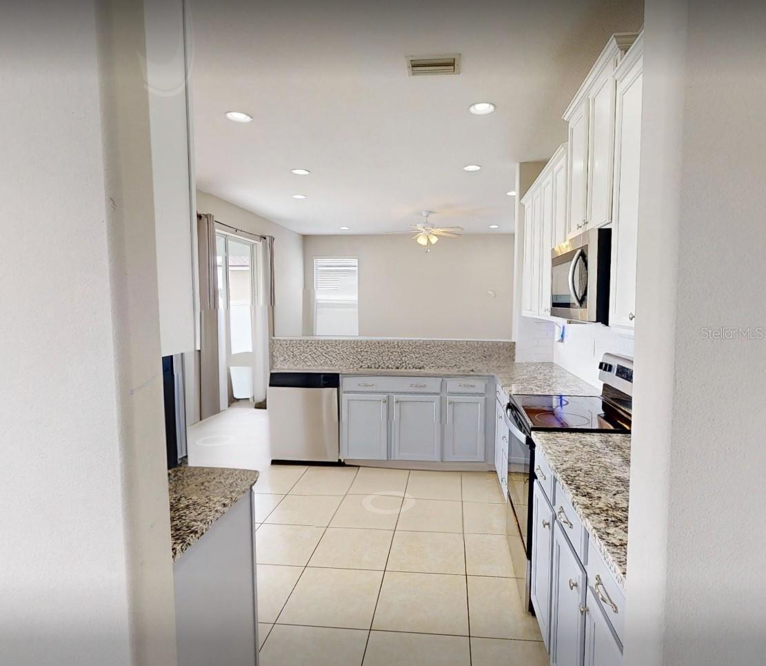 5224 58th Ter E Property Photo 10