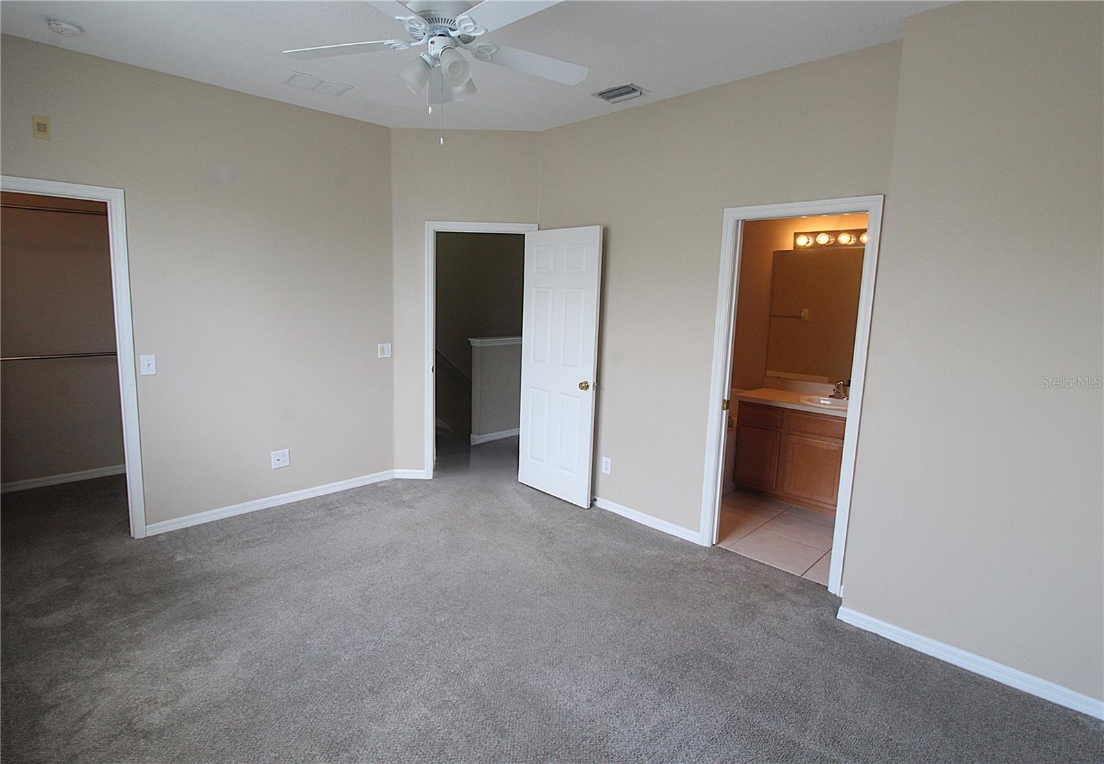 4011 Burlwood Rd Property Photo 9