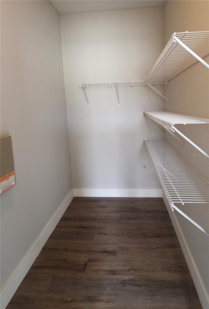 3475 Parkridge Cir #17-202 Property Photo 9