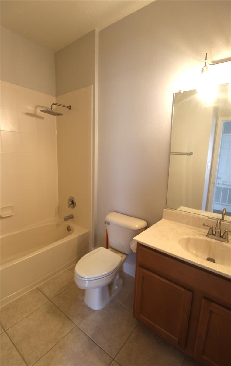 3475 Parkridge Cir #17-202 Property Photo 12
