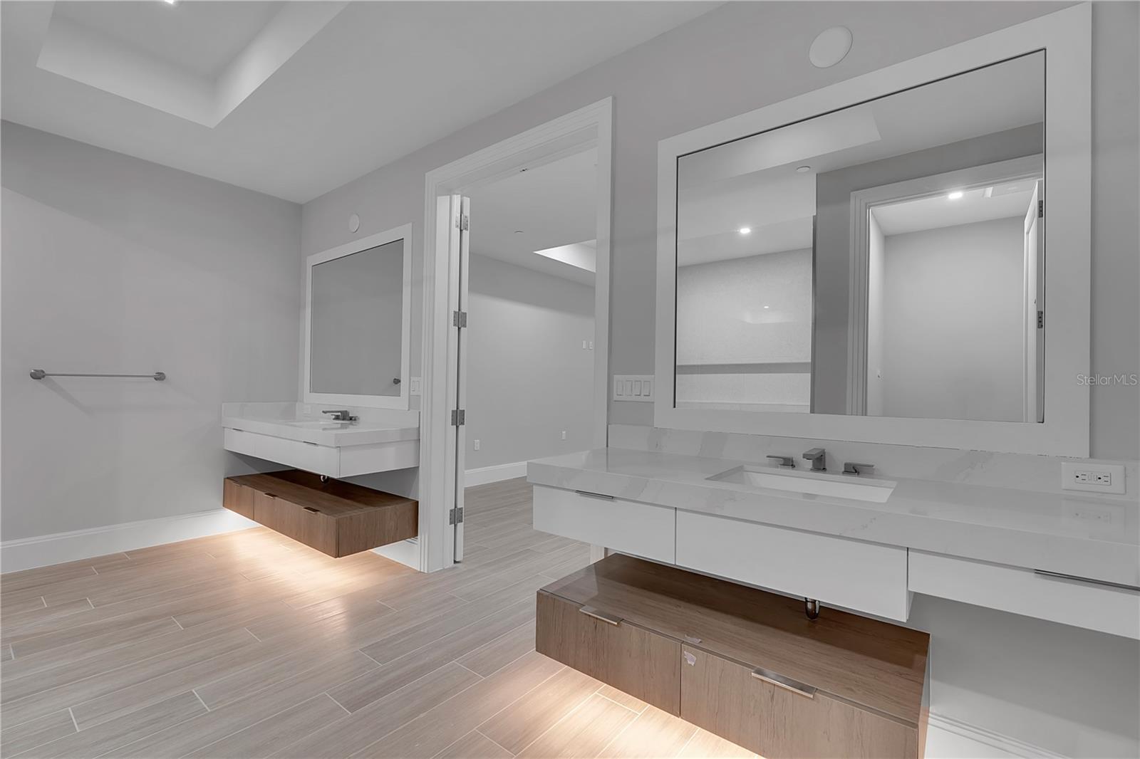 70 Avenida Veneccia #204 Property Photo 20