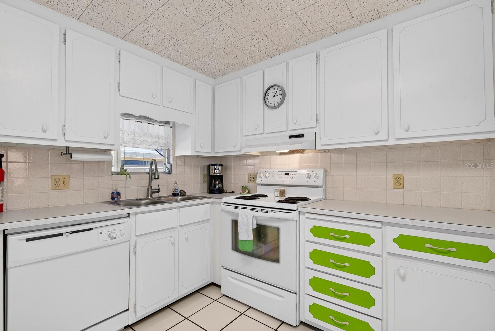 37 Caballo Way Property Photo 6