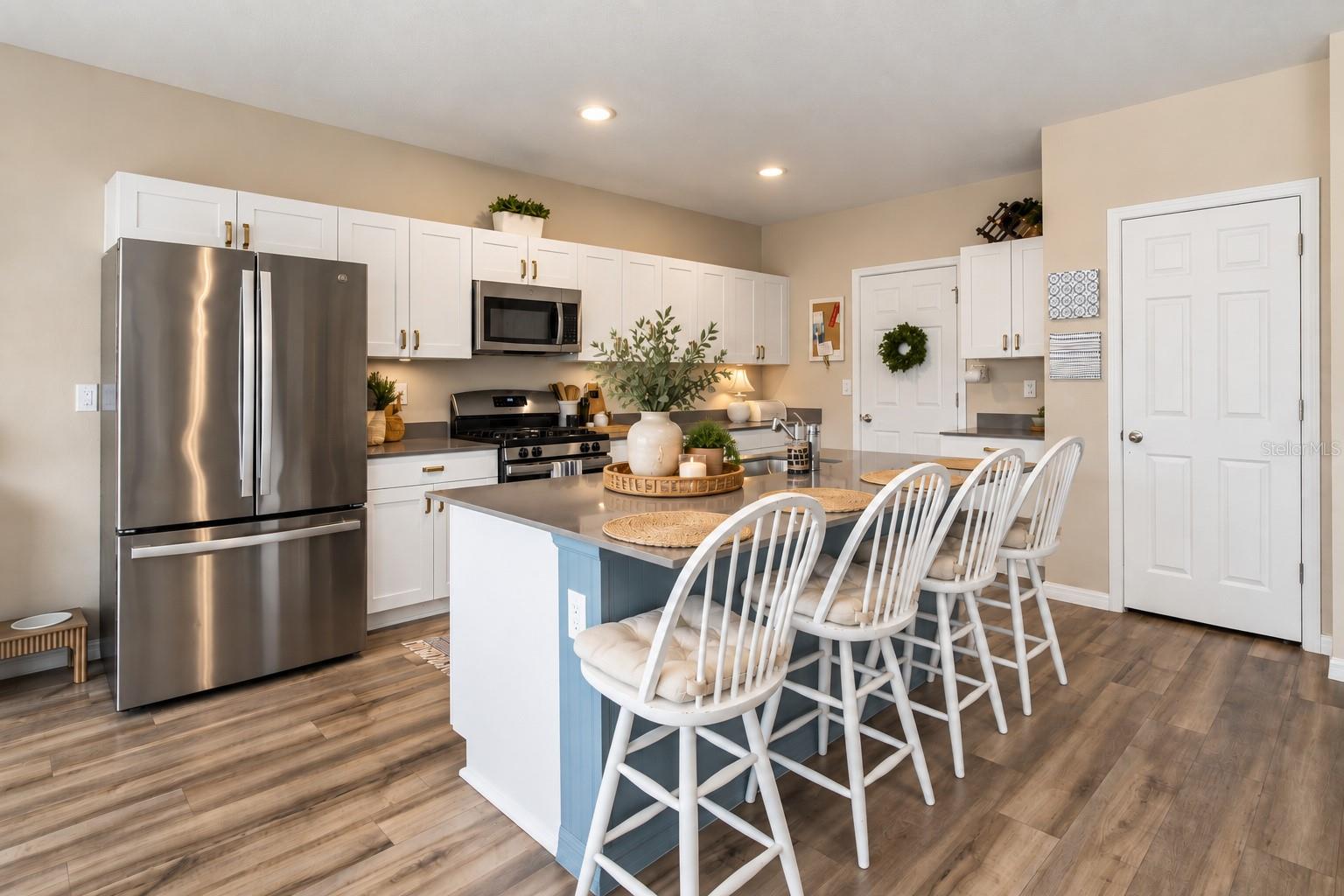 7716 Twinleaf Ter Property Photo 6