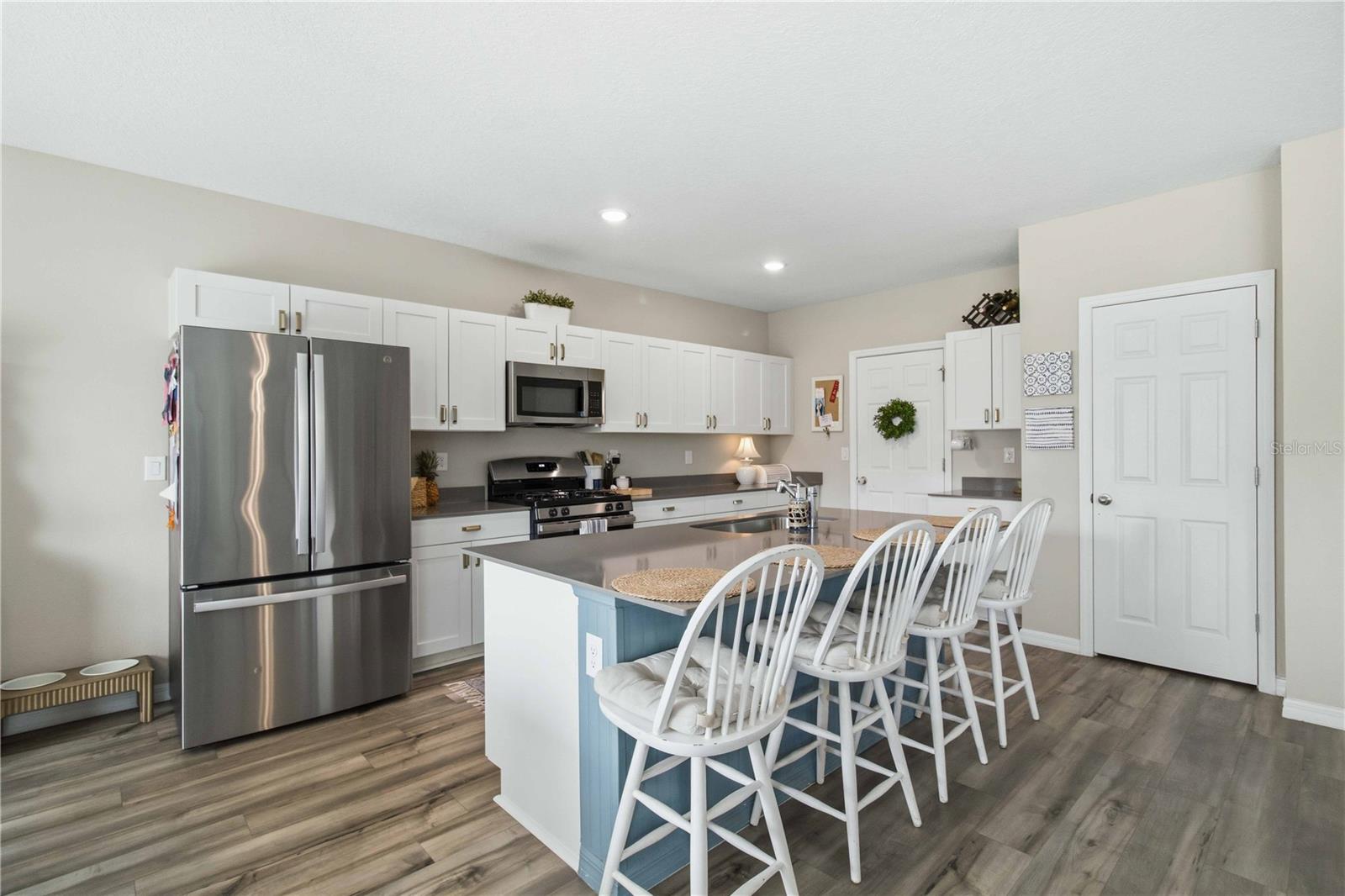 7716 Twinleaf Ter Property Photo 9