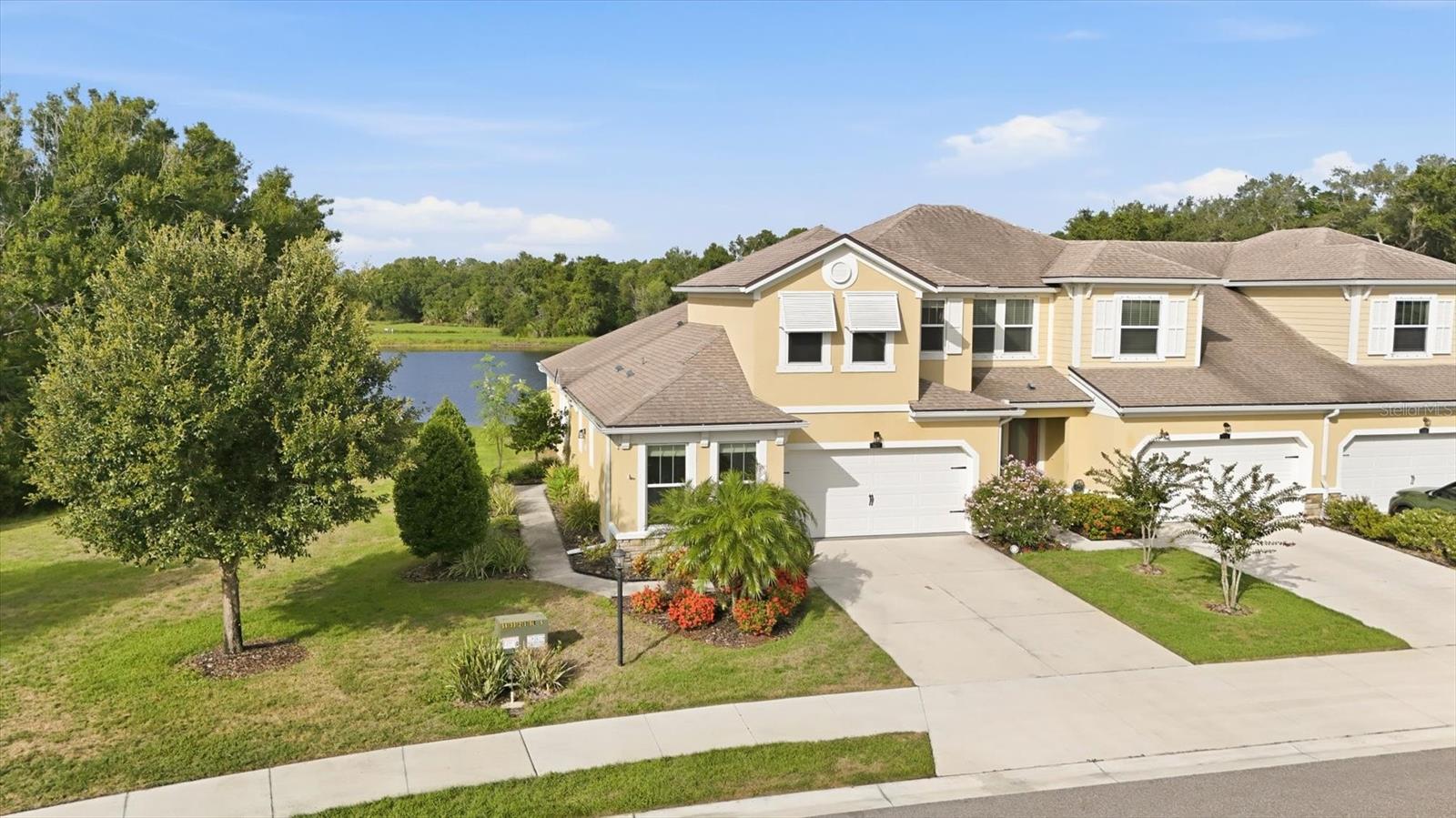 11474 Rolling Green Dr Property Photo 1