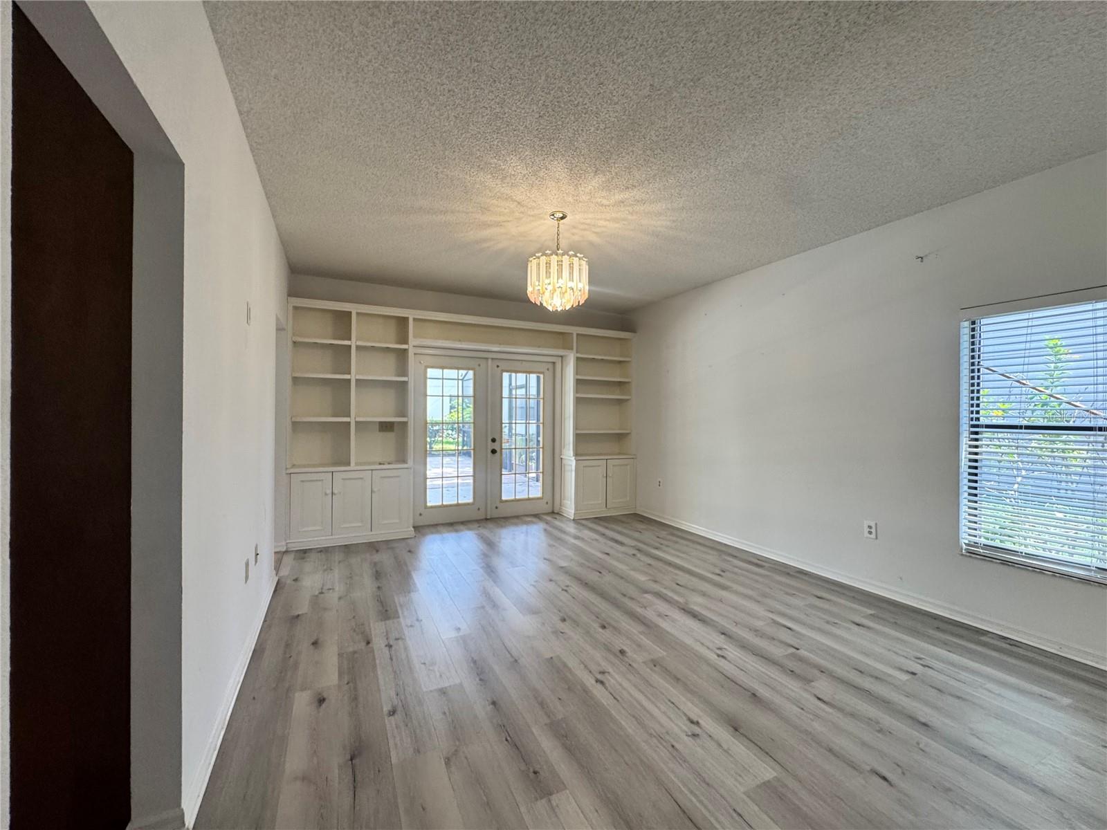 6077 Marella Dr Property Photo 10