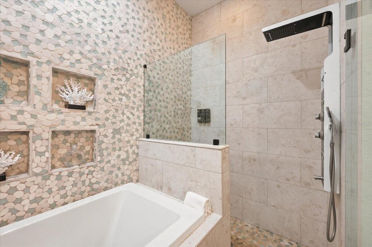 308 57th St #a & B Property Photo 14