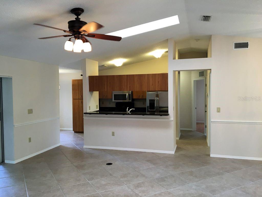 A4700101 Property Photo 2