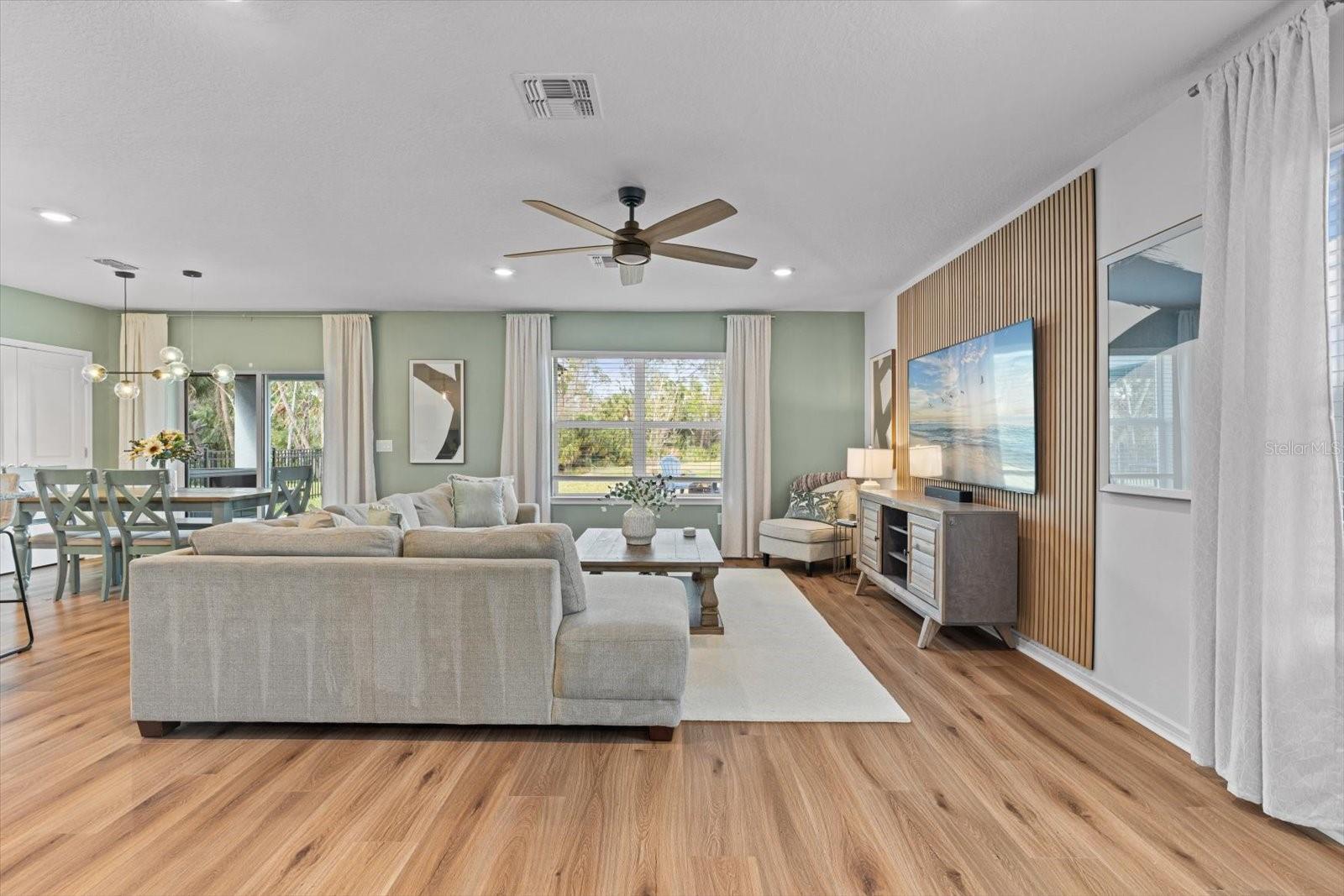 11875 Armada Way Property Photo 4