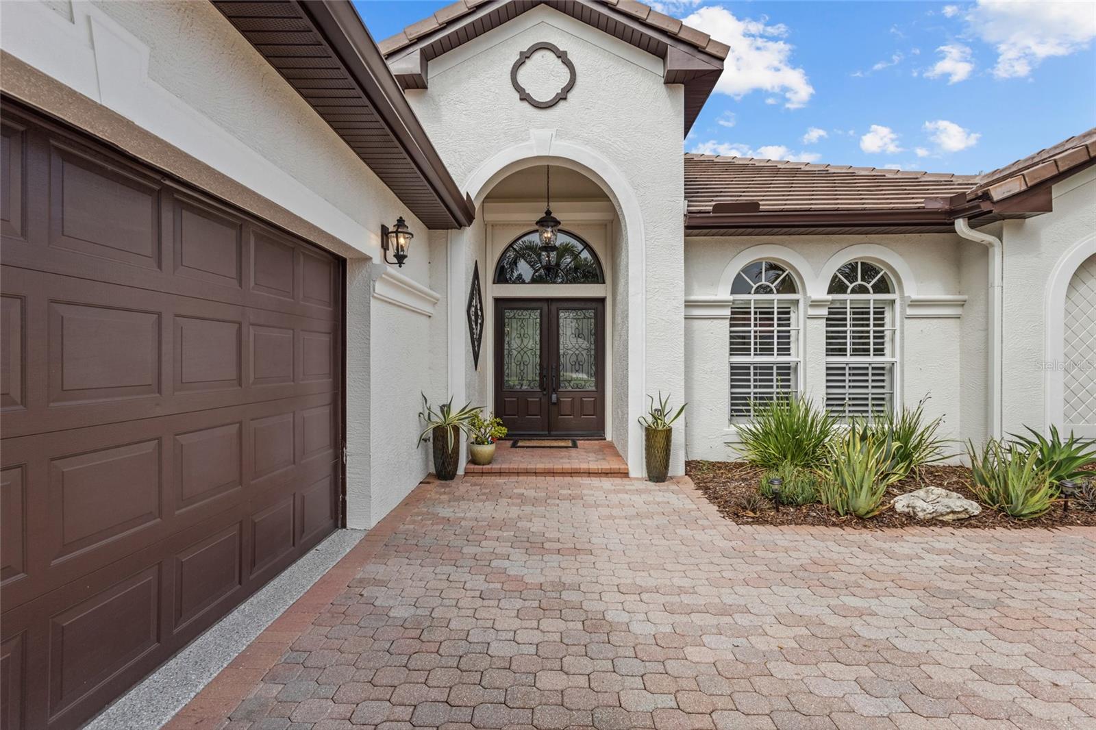 7622 Desert Inn Way Property Photo 3