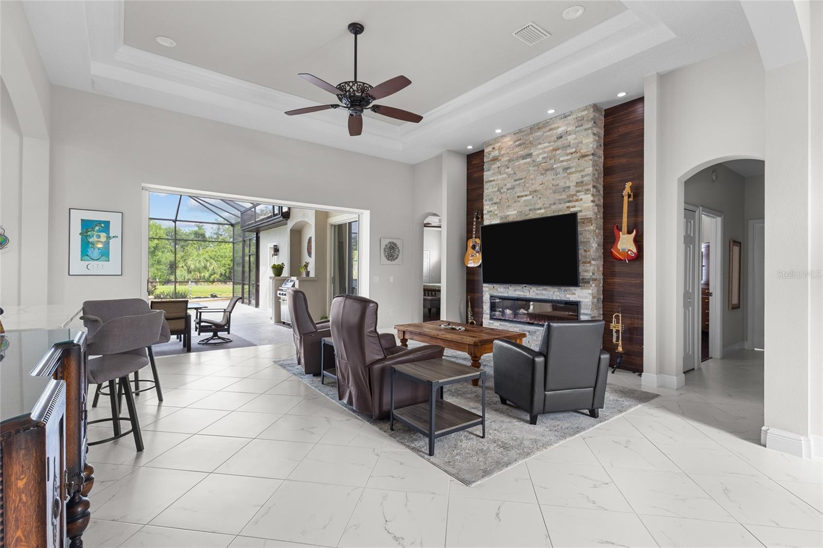 7622 Desert Inn Way Property Photo 8