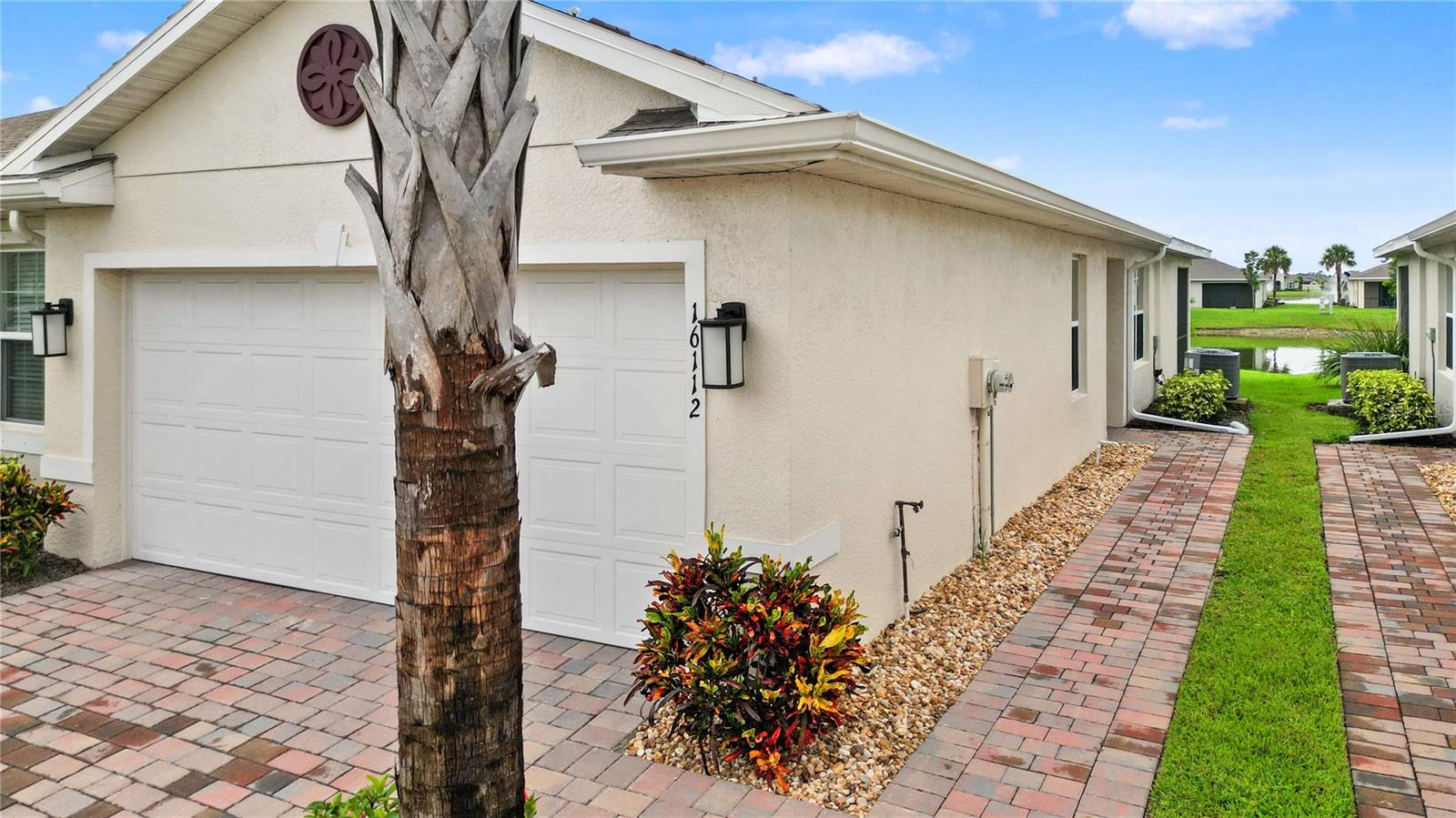 16112 Bridle Ridge St Property Photo 2