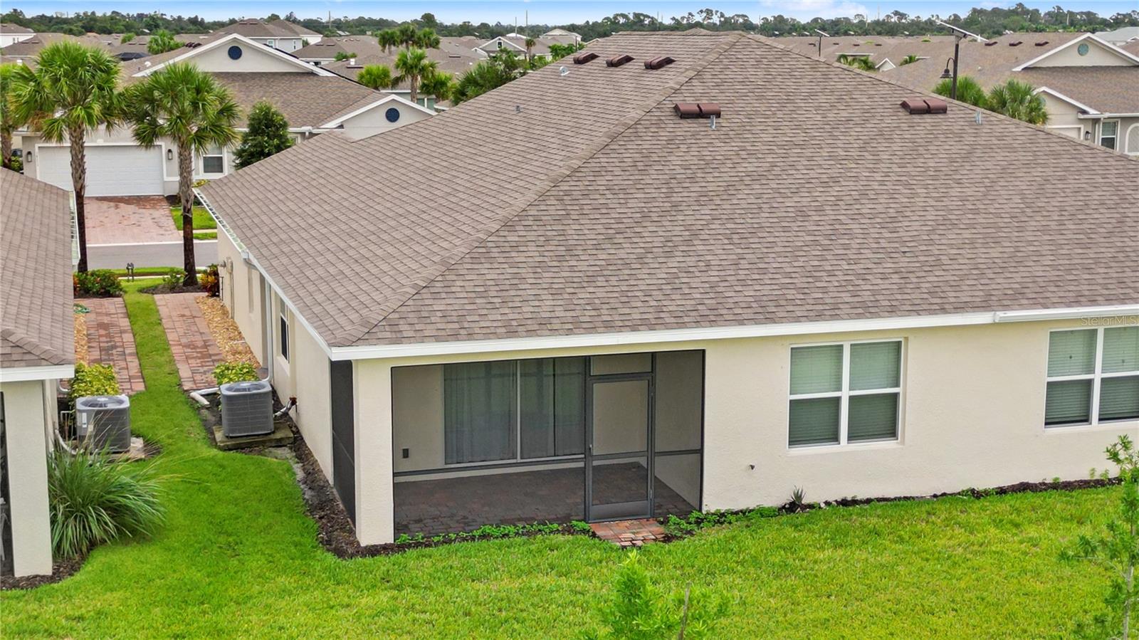 16112 Bridle Ridge St Property Photo 6