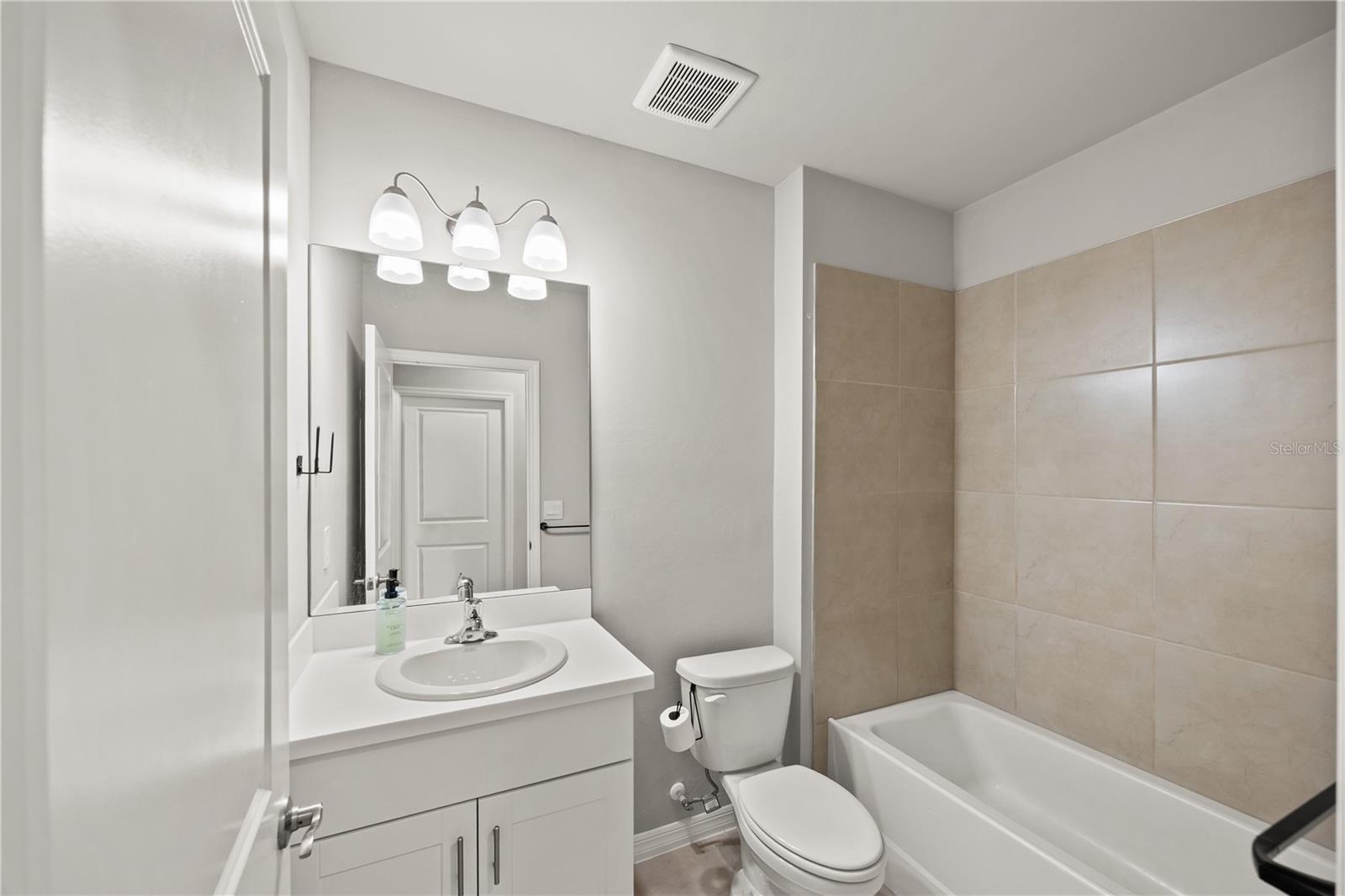 16112 Bridle Ridge St Property Photo 22