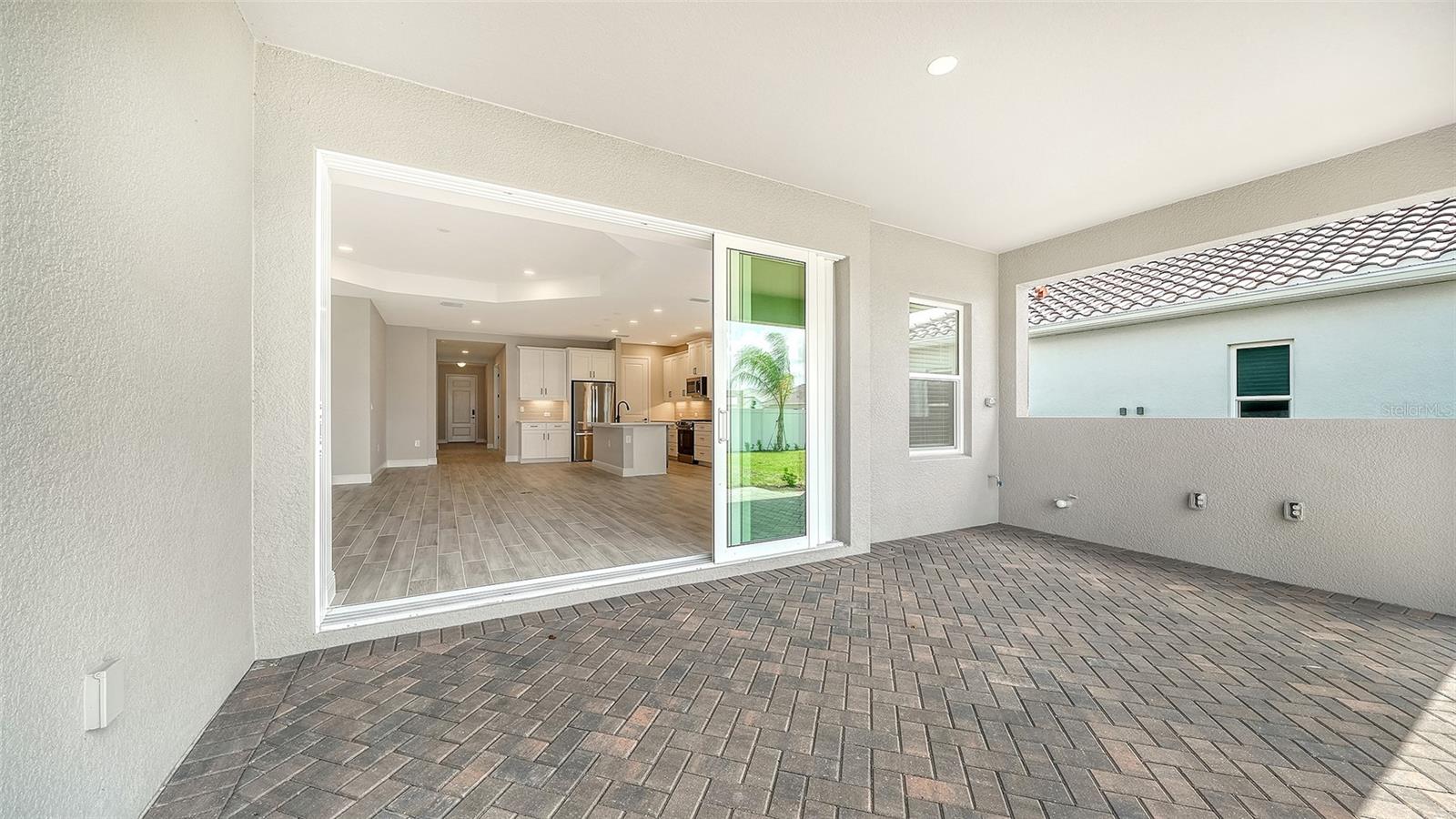 8063 Anthirium Loop Property Photo 8