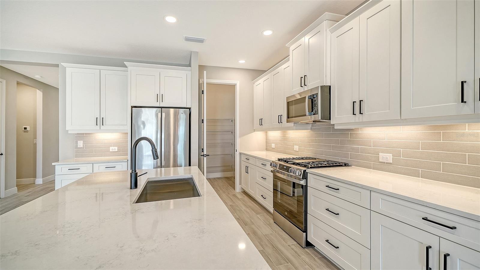 8063 Anthirium Loop Property Photo 11