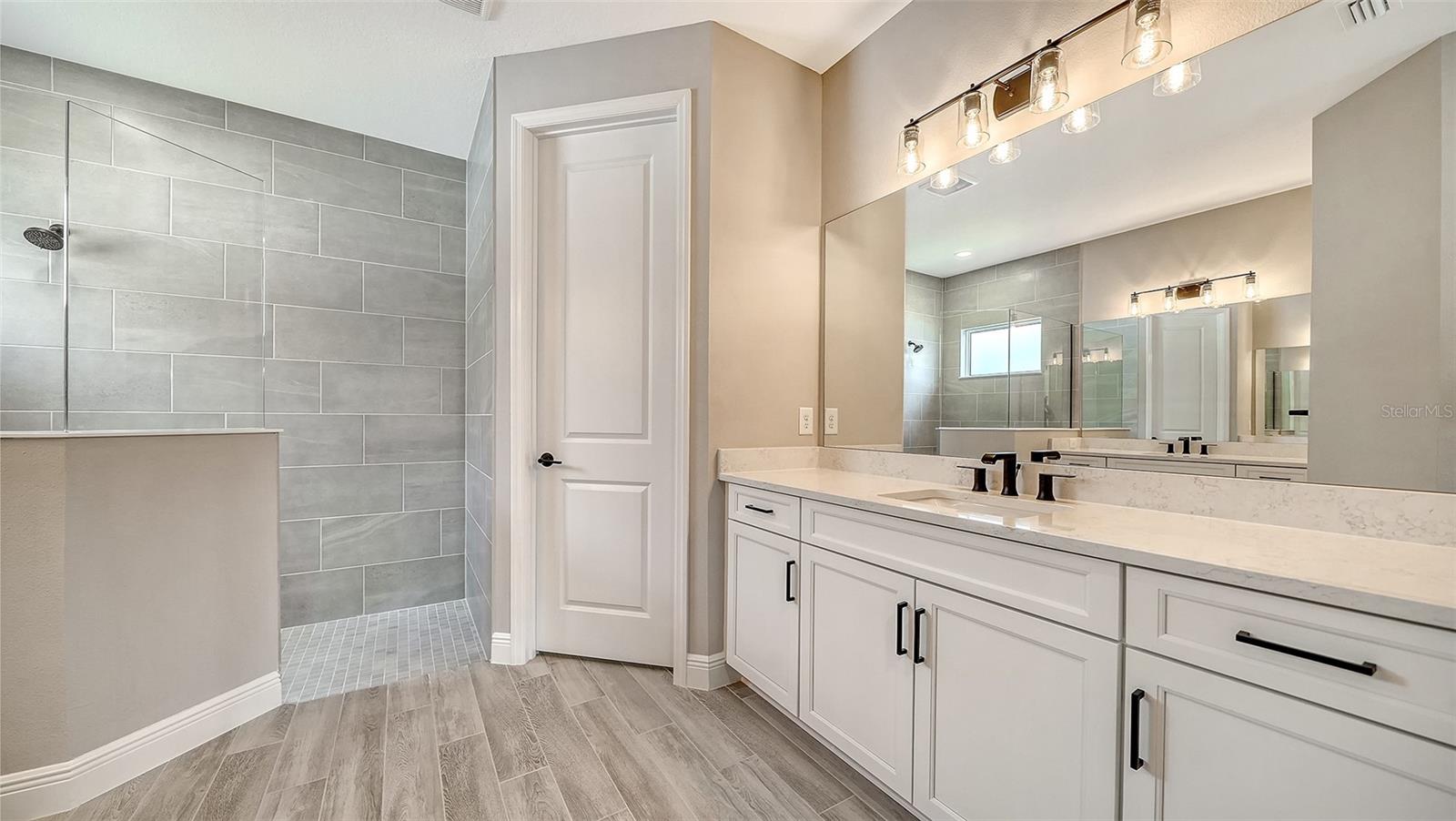 8063 Anthirium Loop Property Photo 19