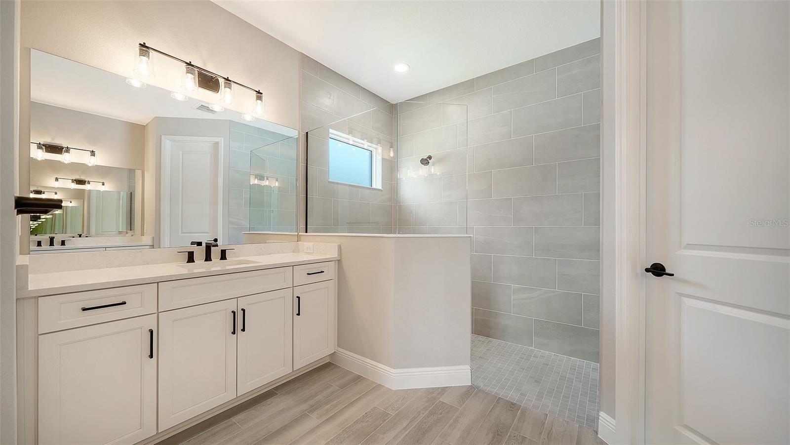 8063 Anthirium Loop Property Photo 20