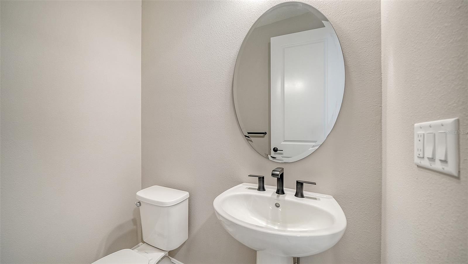 8063 Anthirium Loop Property Photo 28