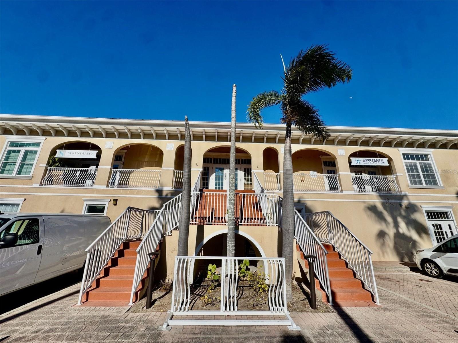 101 S BAY BLVD #A2 Property Photo 1