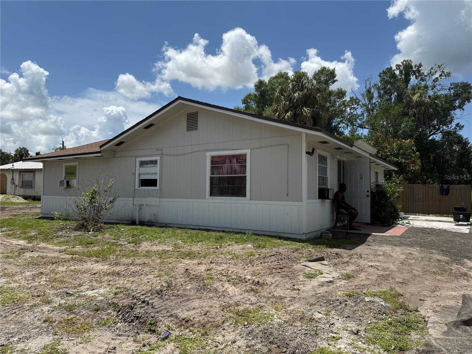 401 Citrus Ave Property Photo 8