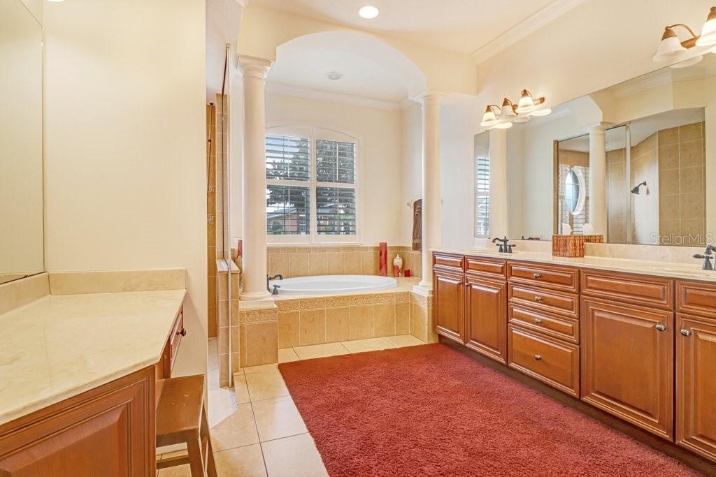 16116 Ivy Lake Dr Property Photo 40
