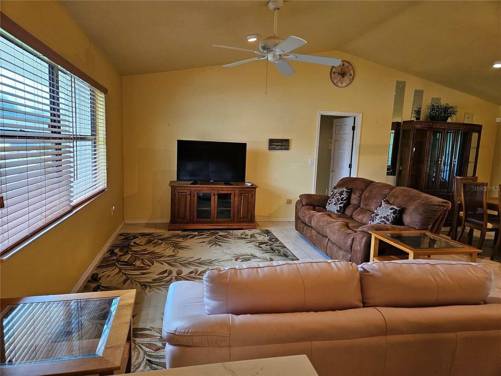25358 Aysen Dr Property Photo 6