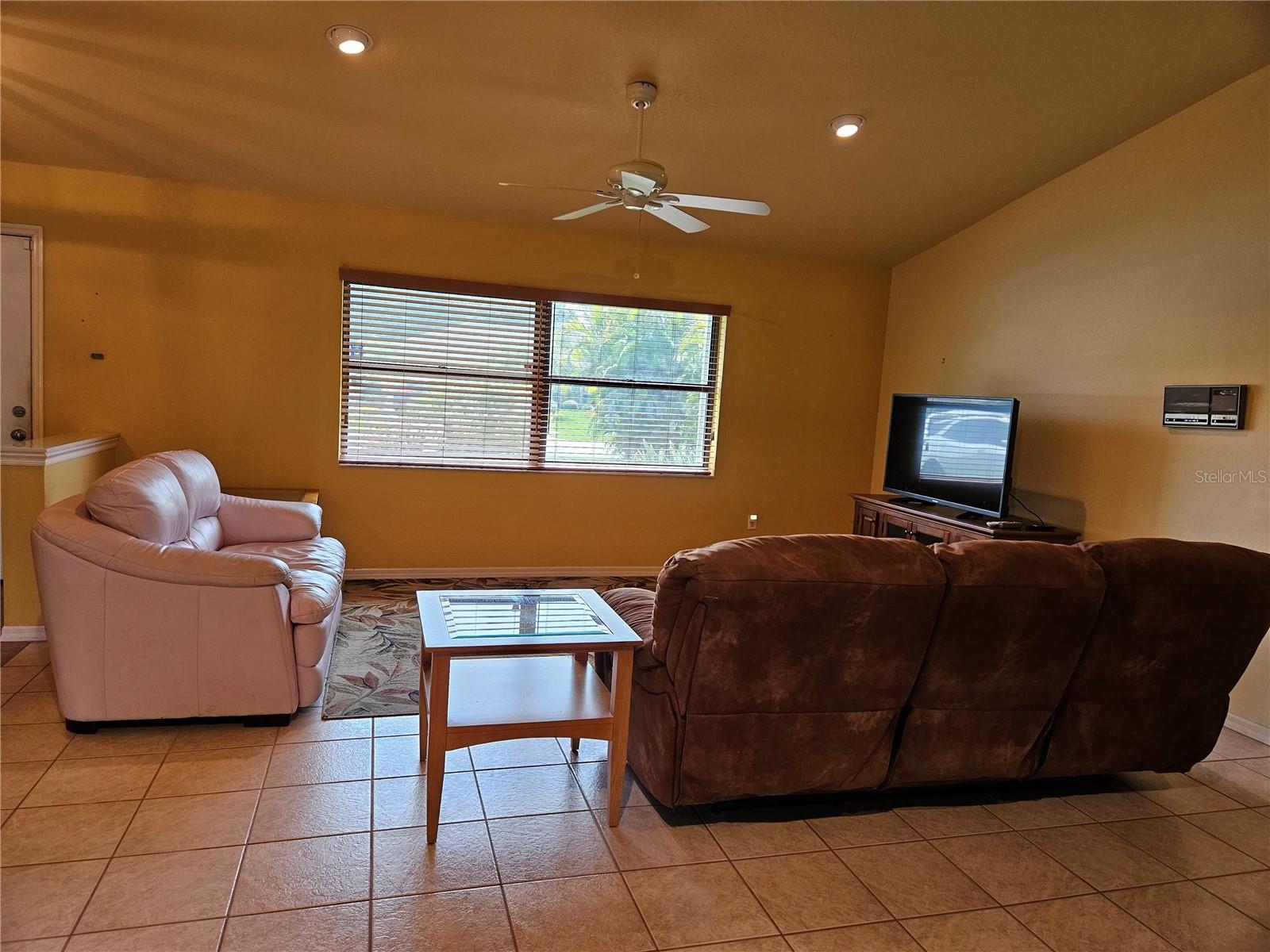 25358 Aysen Dr Property Photo 8