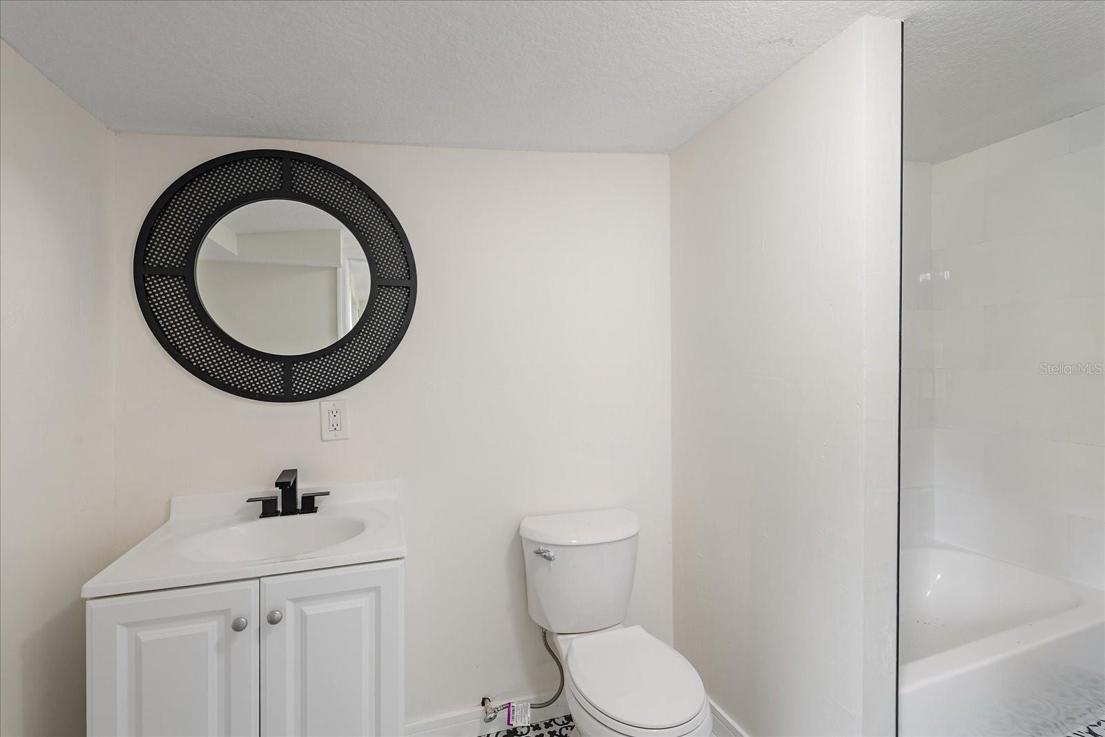 403 Pinewood Ave Property Photo 24