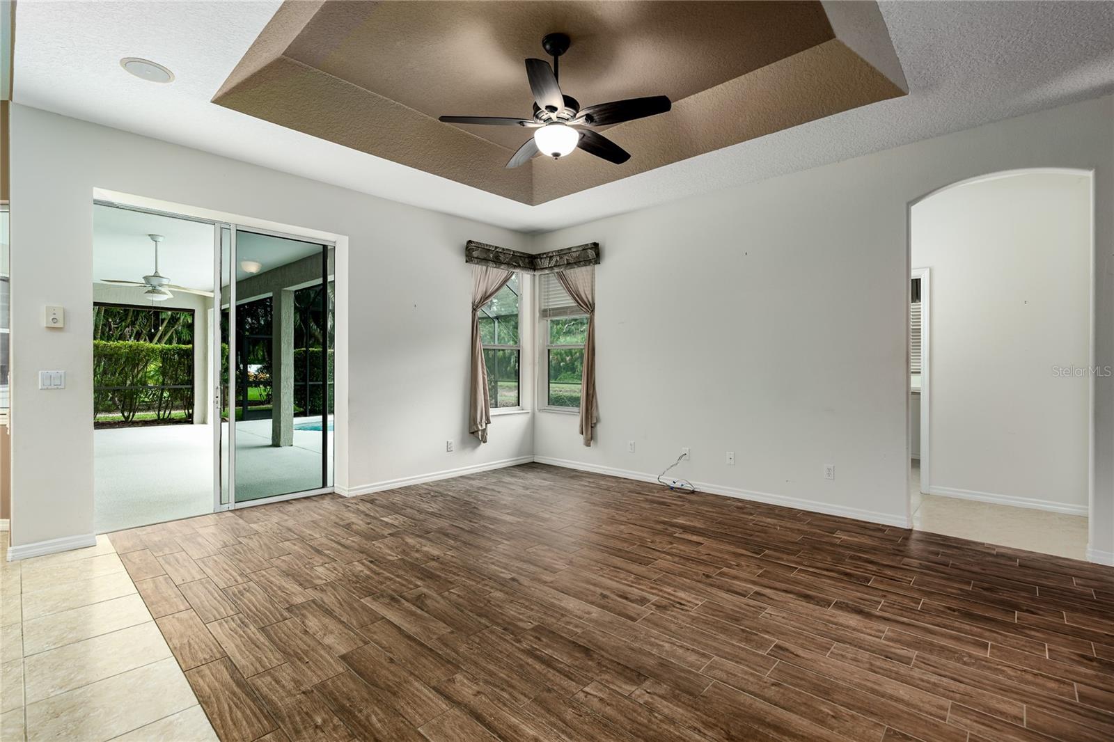 5375 90th Avenue Cir E Property Photo 6