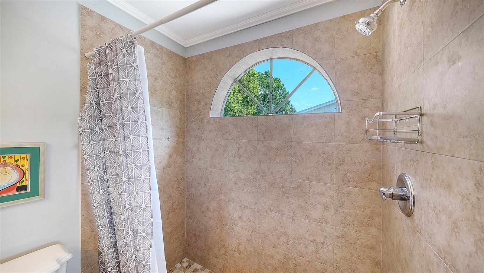 6515 Colonial Dr Property Photo 23