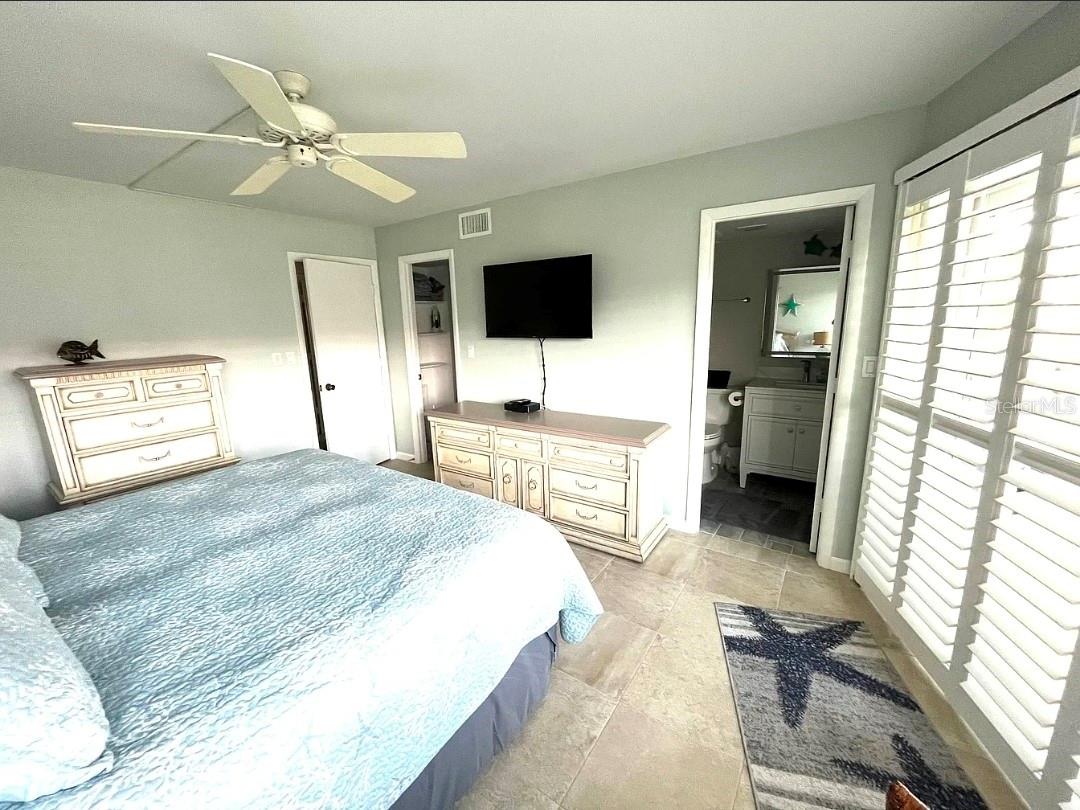 1250 N Portofino Dr #301 Property Photo 12