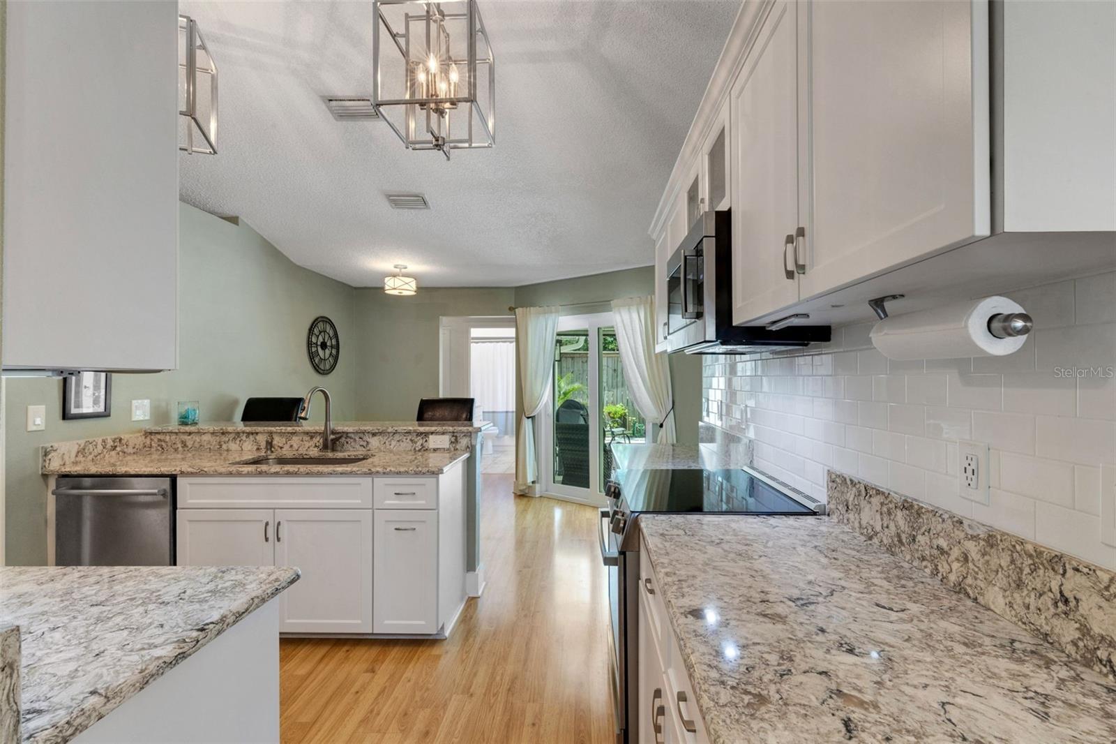 2426 Icecapade Dr Property Photo 16