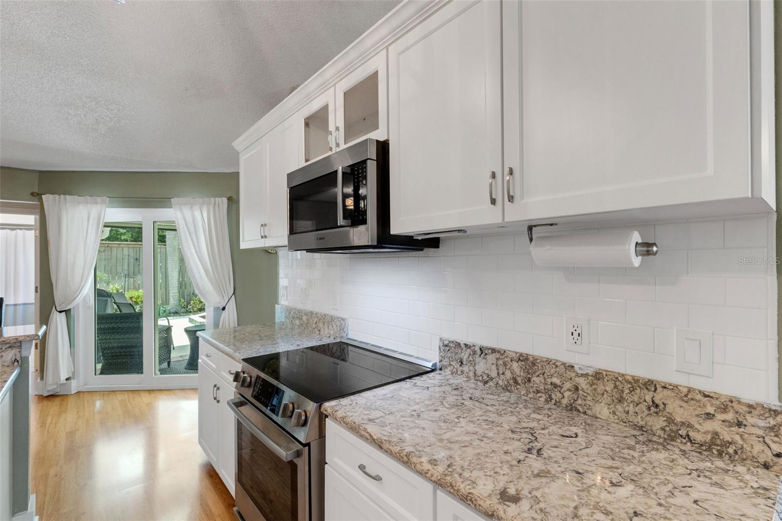 2426 Icecapade Dr Property Photo 17