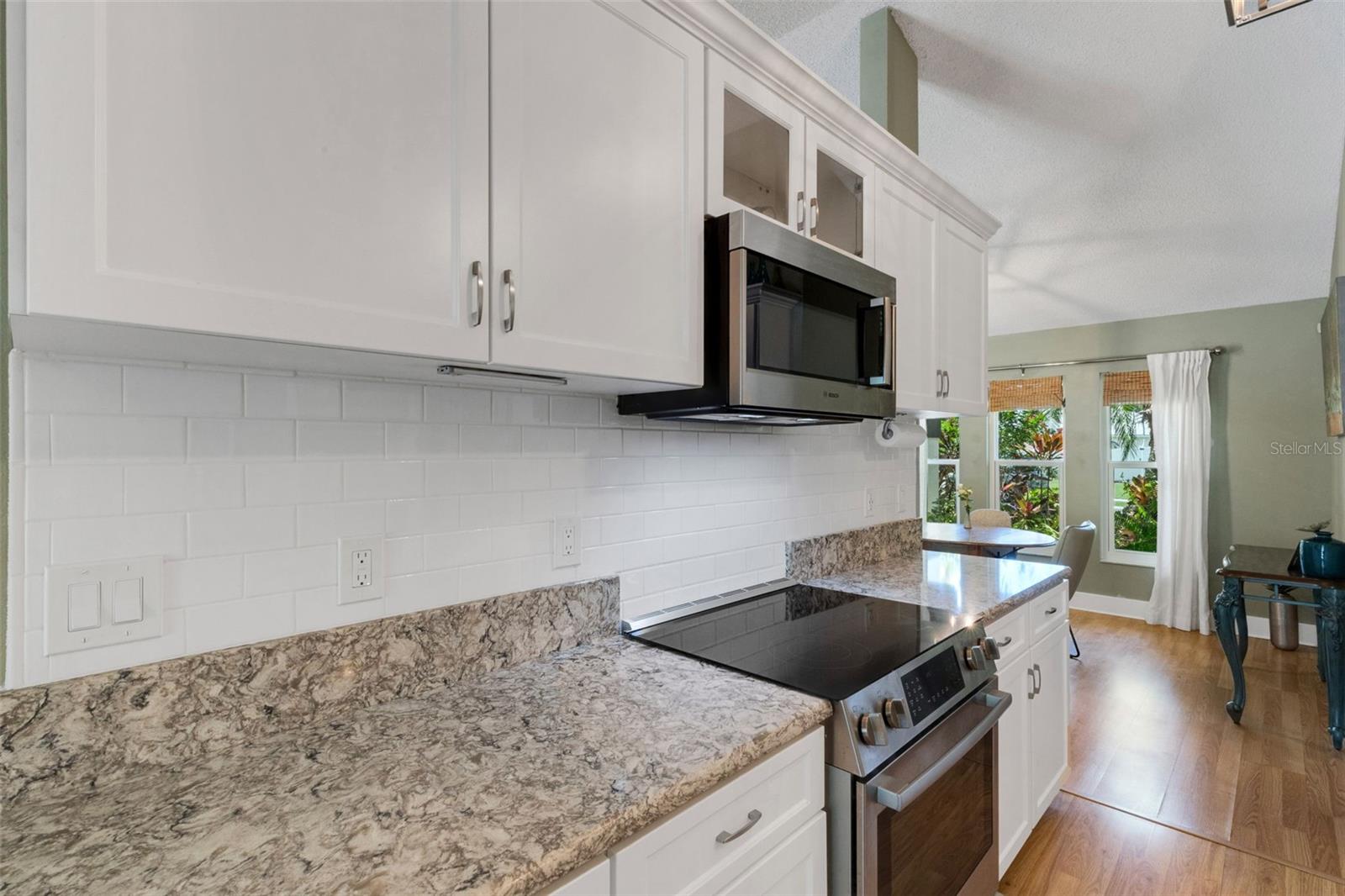 2426 Icecapade Dr Property Photo 18