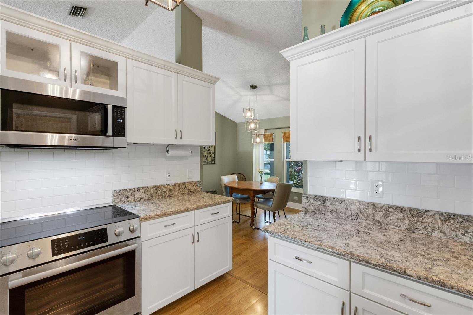 2426 Icecapade Dr Property Photo 25